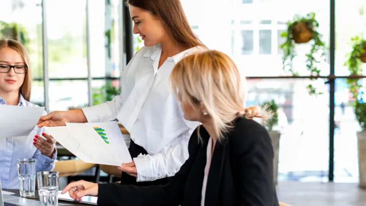 Improve Communication Skills to Boost Career & Confidence