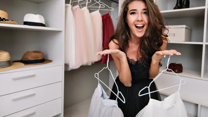 Tired of Closet Chaos? Here’s How to Build a Capsule Wardrobe from Zero
